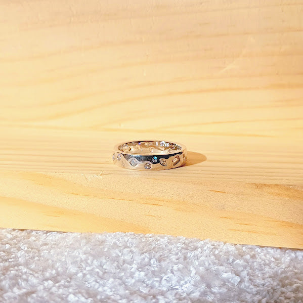 Stelle Ring