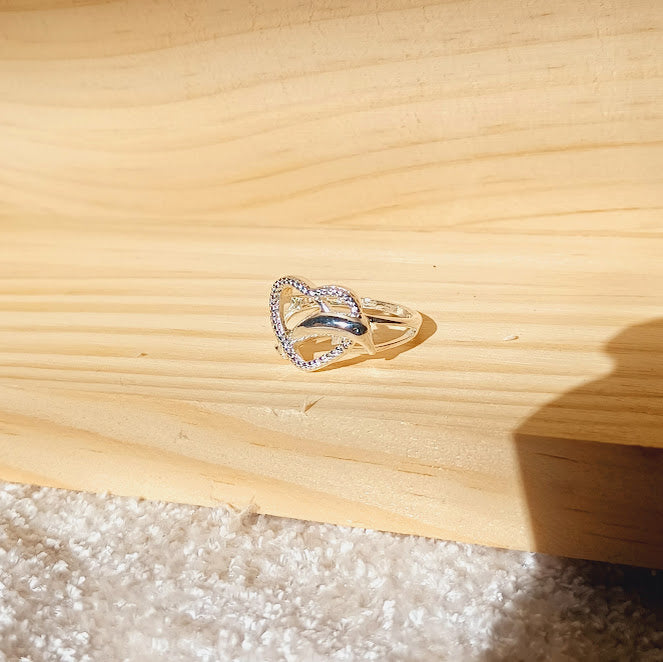 Delphina Amor Ring