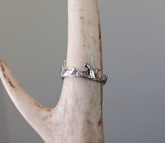 Silver Cat and Yarn Ring