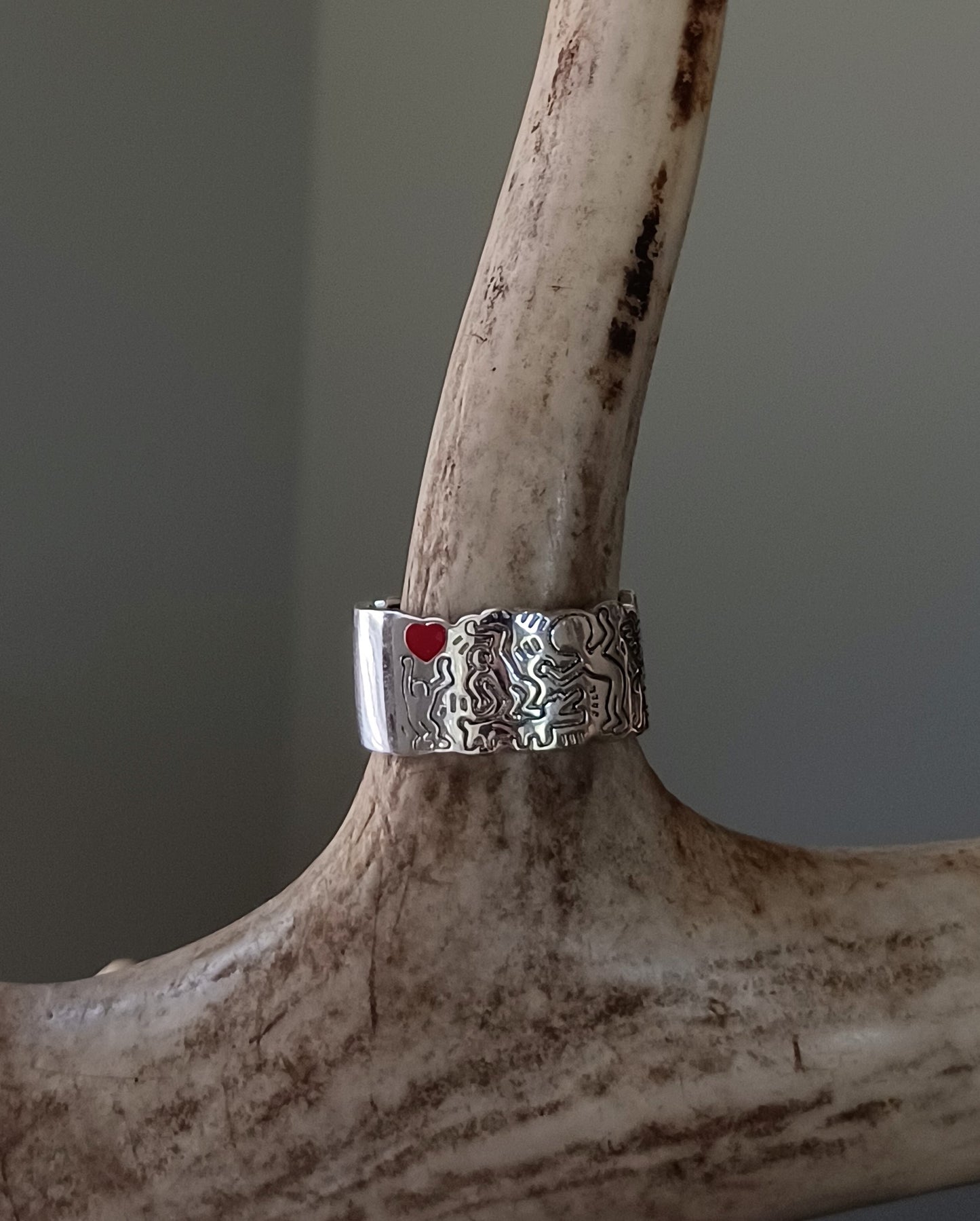 Art Silver Ring