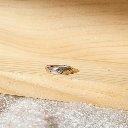 Linea d’Amore Ring