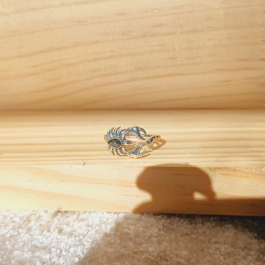Al-'Aqrab Noir Ring