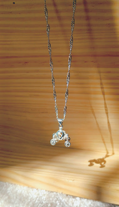 Carrosse de Princesse Necklace